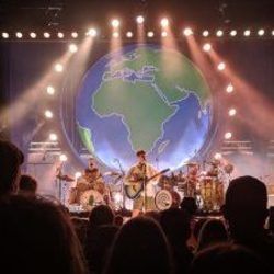 Houston Dubai Chords by Vampire Weekend