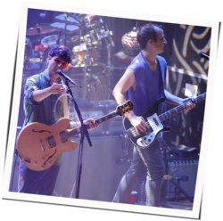 Spring Snow Chords by Vampire Weekend