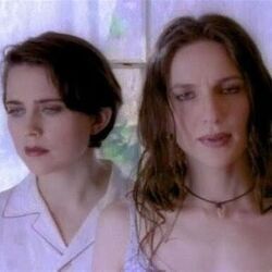 Number One Blind Bass tabs by Veruca Salt