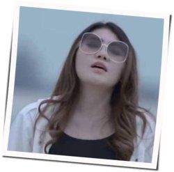 Selow Chords by Via Vallen