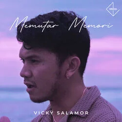 Memutar Memori Chords by Vicky Salamor