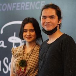 Sastra Cinta Dan Senjata Live Chords by Vlaminora