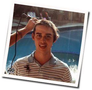 Pictures Of Girls Bass tabs by Wallows