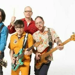 Mansion Of Cardboard Chords by Weezer