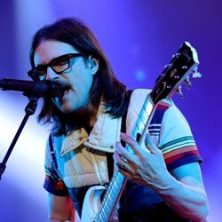 Weezer tabs for Enter sandman