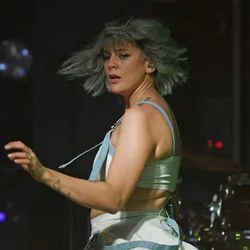 Wannabe Chords by Betty Who