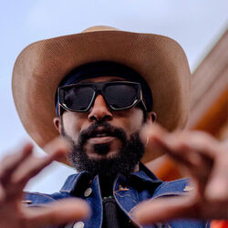 Lift Me Up Chords by Willie Jones