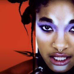 Lipstick Bass Tab by Willow