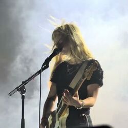 Wisp chords for Black swan