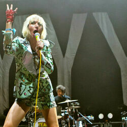 Modern Romance Tabs by Yeah Yeah Yeahs