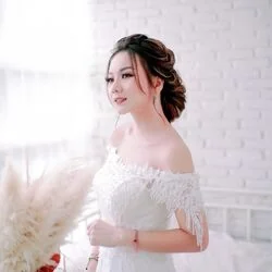 Wantah Beli Chords by Yessy Diana