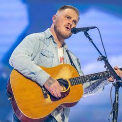 Brooklyn Summers Acoustic Live Chords by Zach Bryan
