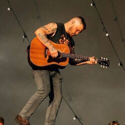 Streets Of London Live Chords by Zach Bryan