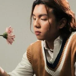 Huwag Mong Pahulain Chords by Zack Tabudlo