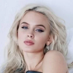 Wow Chords by Zara Larsson