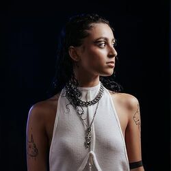 Zevia chords for Something i cant do