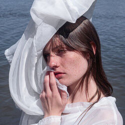 It's Easy Intro by Zoe Stroupe